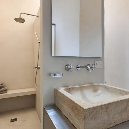 Spanishsteps Luxury Apartman *